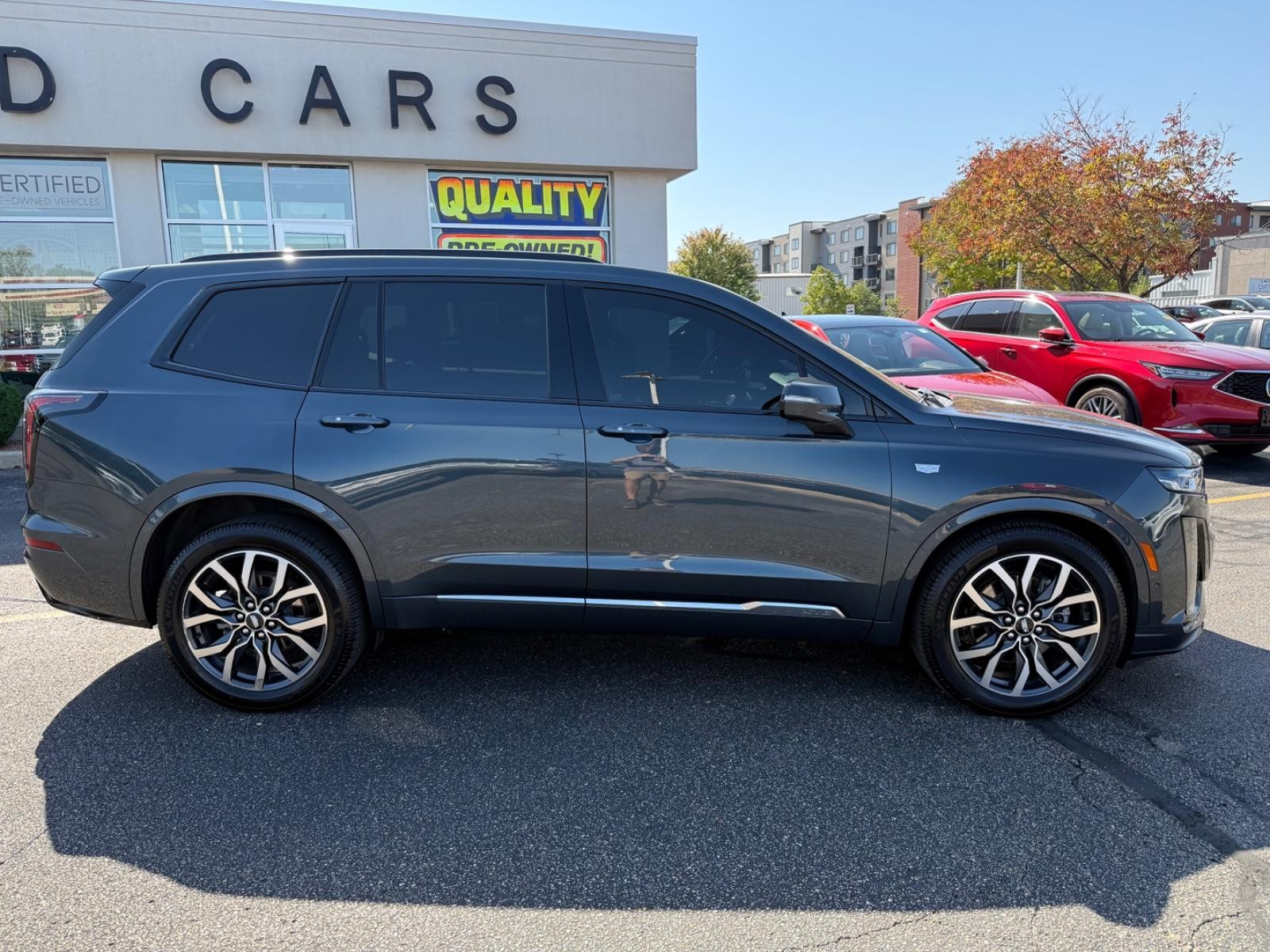 Cadillac XT6 Vehicle Image 02