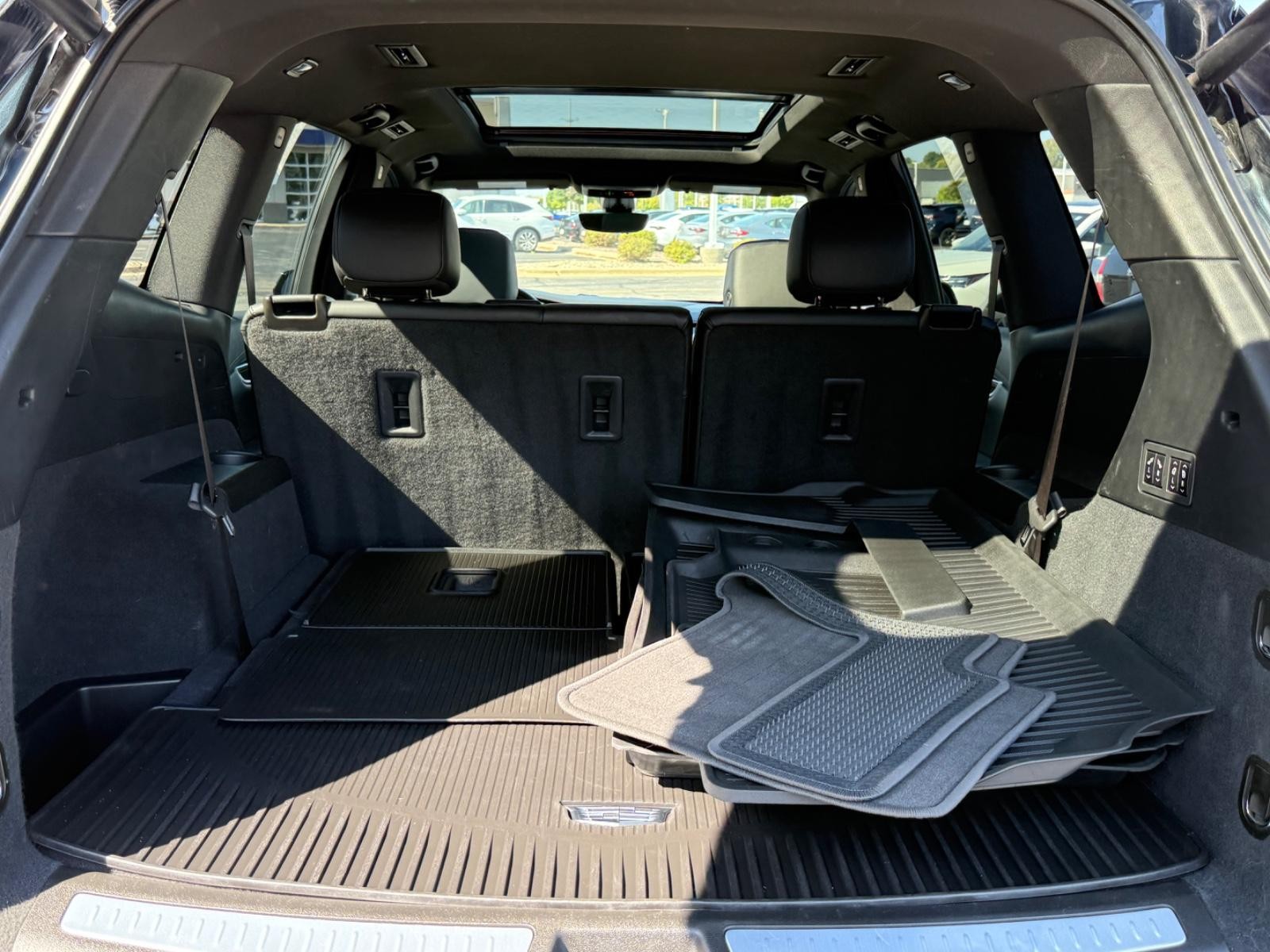 Cadillac XT6 Vehicle Image 05