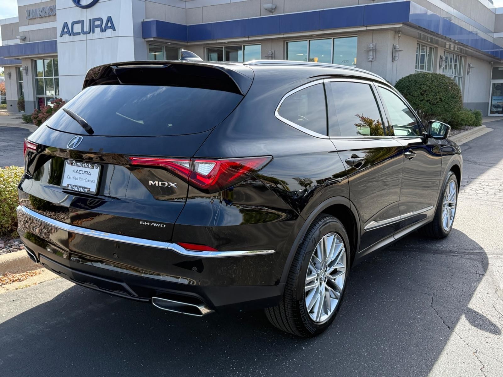 Acura MDX Vehicle Image 03