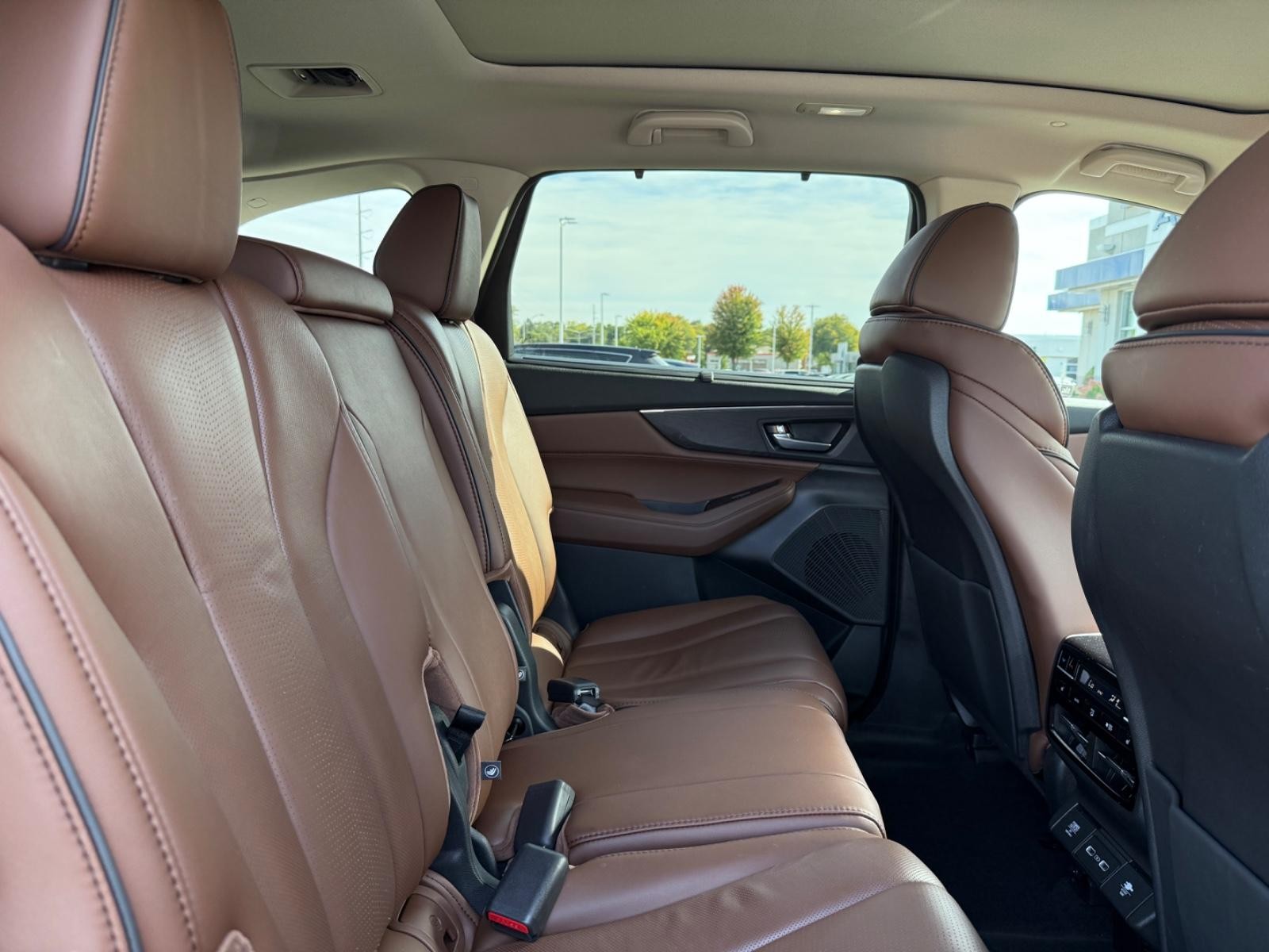 Acura MDX Vehicle Image 10