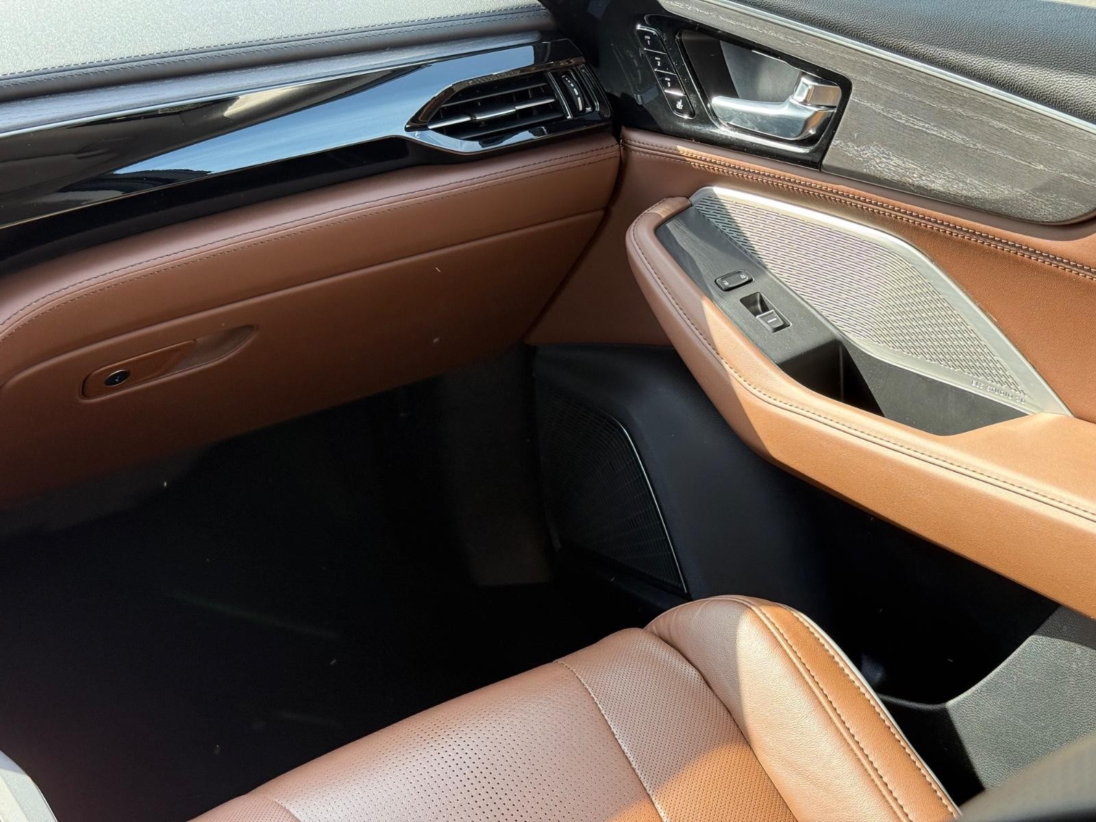 Acura MDX Vehicle Image 15