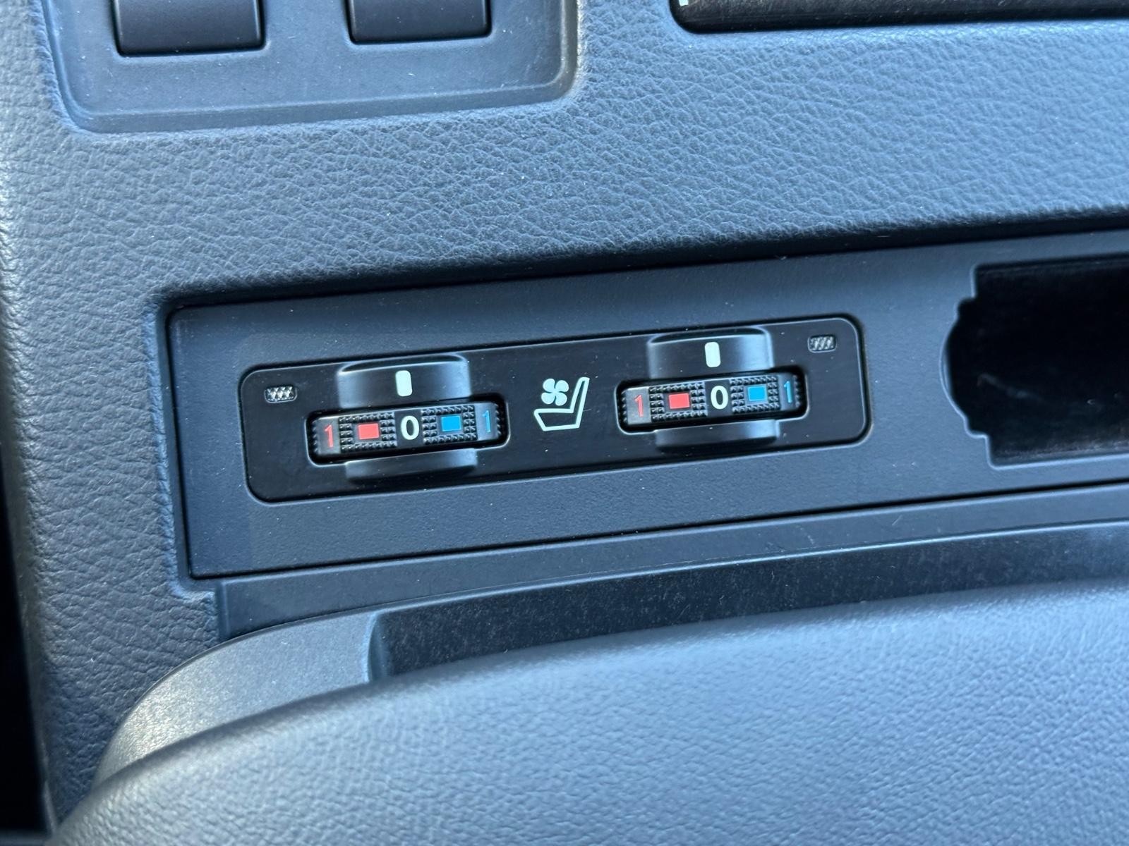 Lexus RX 350 Vehicle Image 20