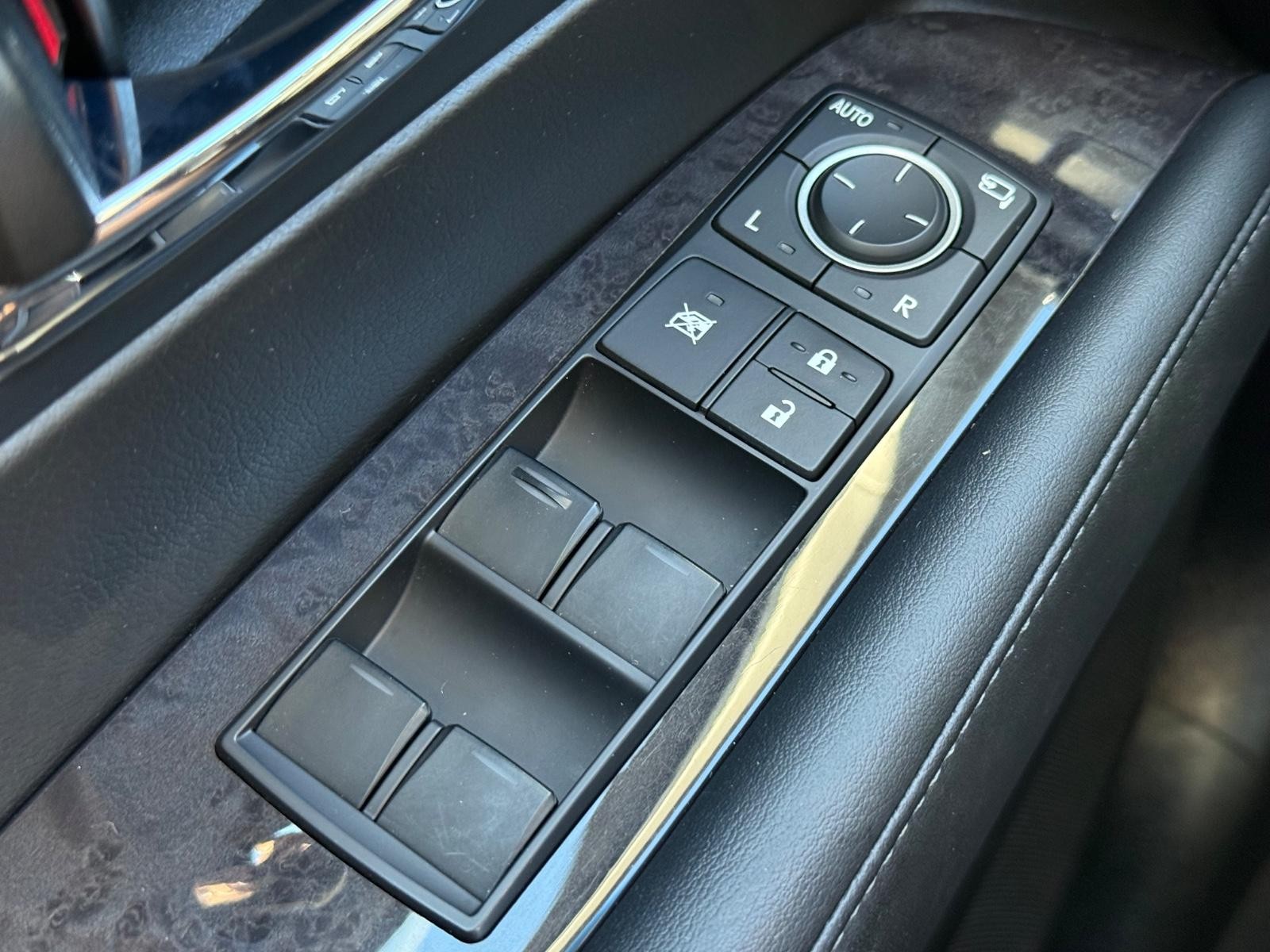 Lexus RX 350 Vehicle Image 21