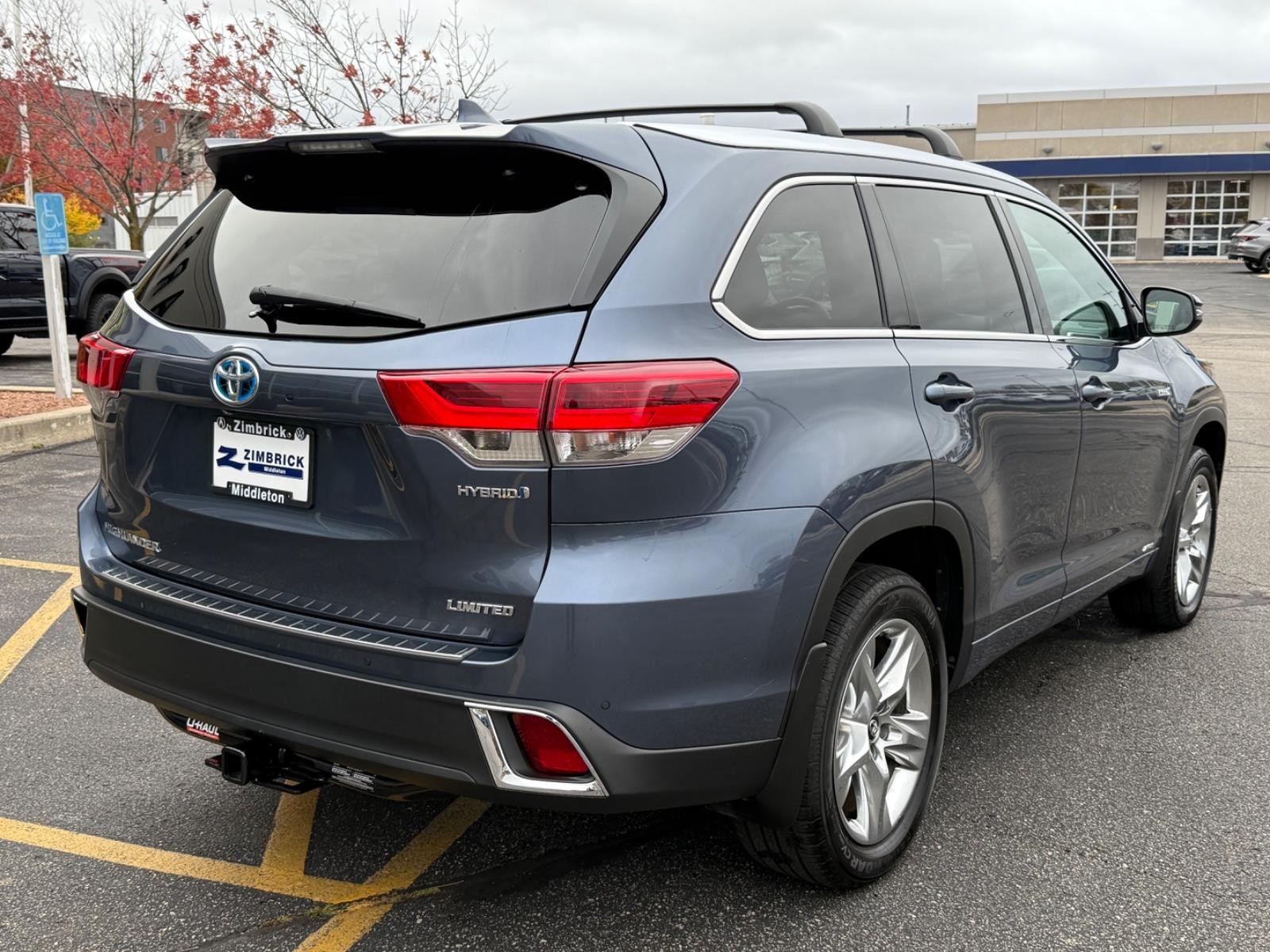 Toyota Highlander Vehicle Image 03