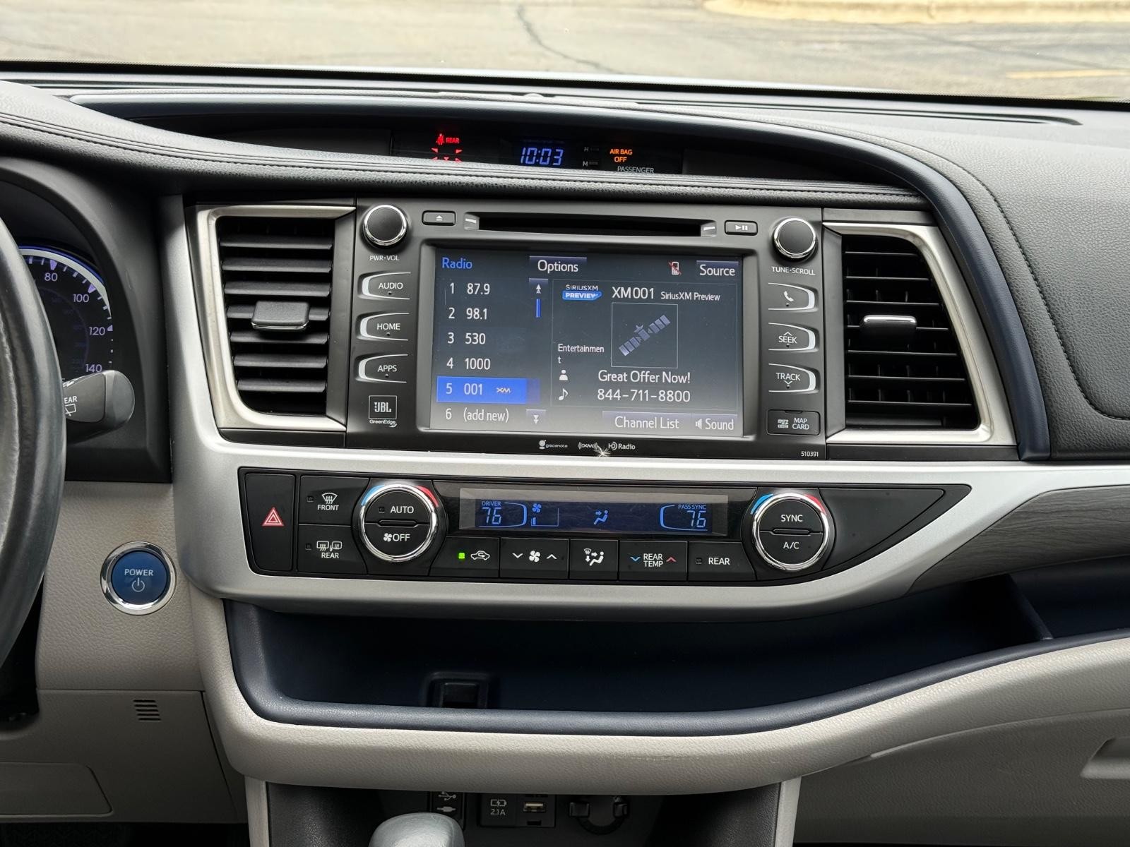 Toyota Highlander Vehicle Image 13