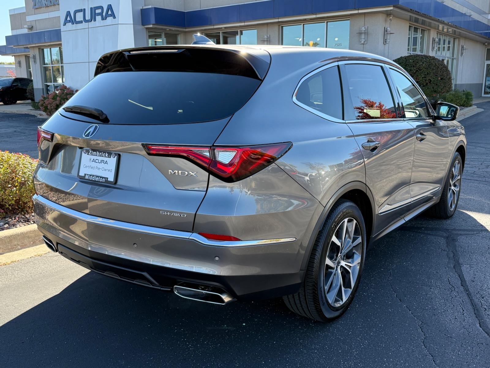 Acura MDX Vehicle Image 03