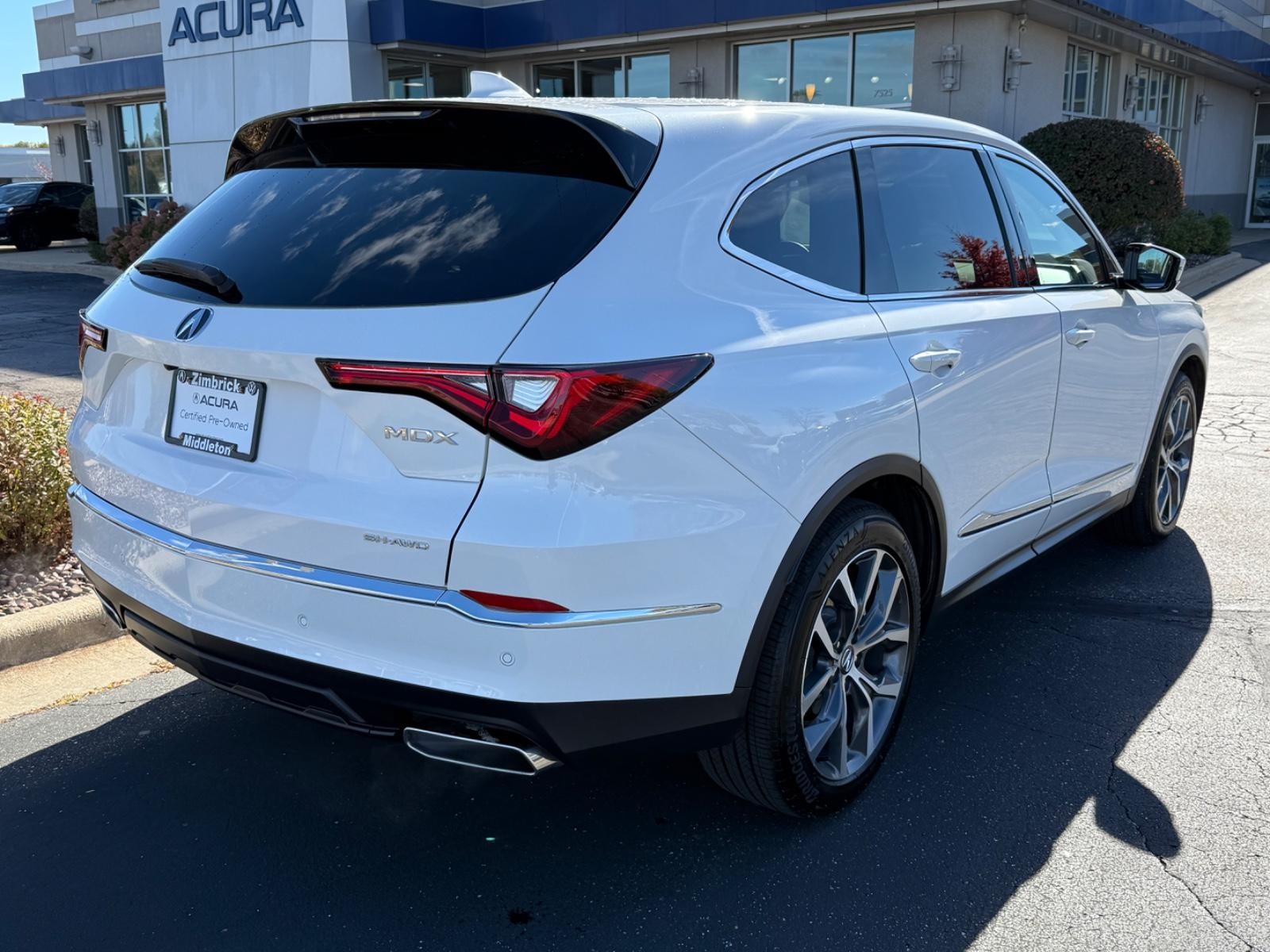 Acura MDX Vehicle Image 03