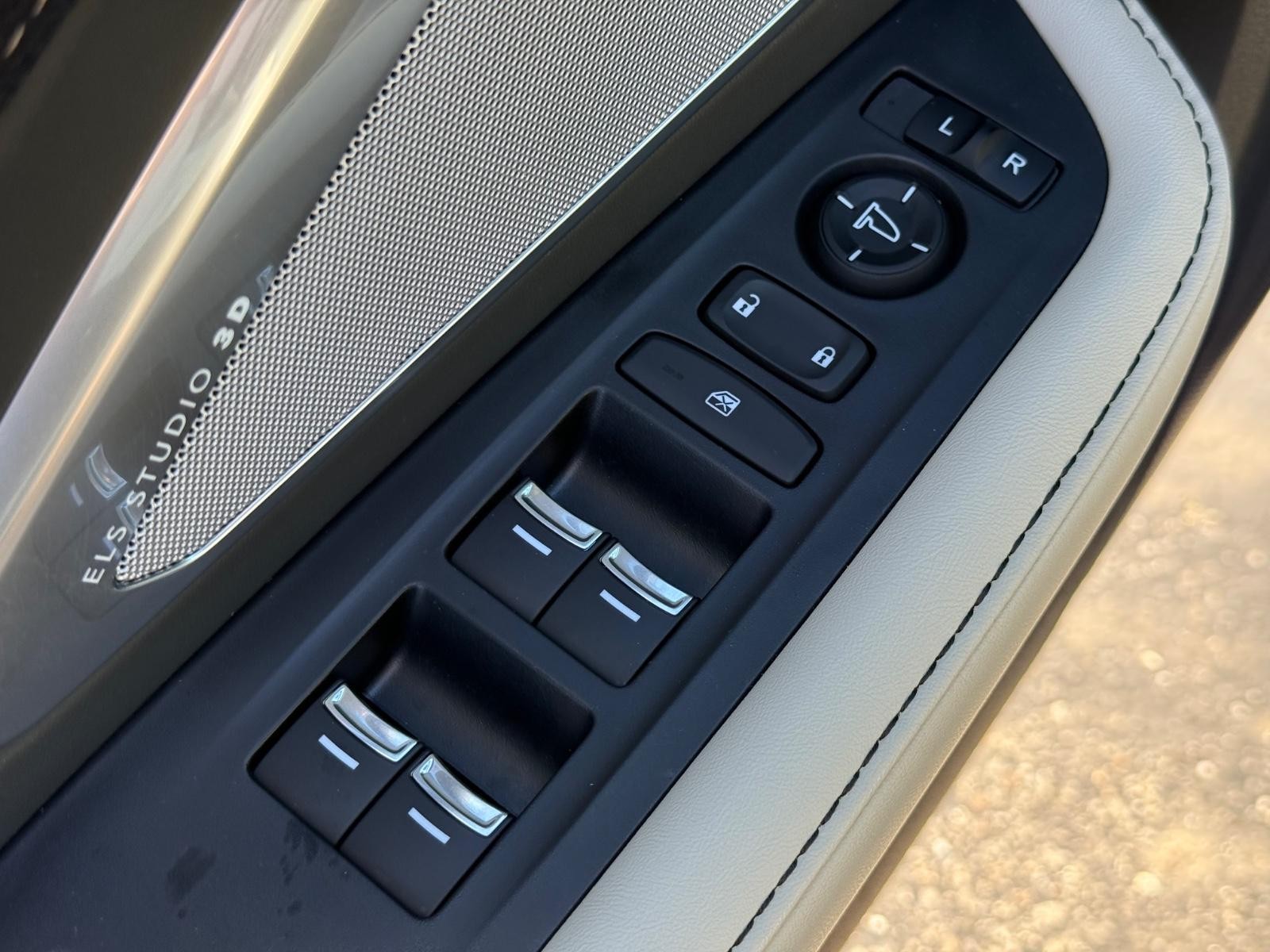 Acura RDX Vehicle Image 22