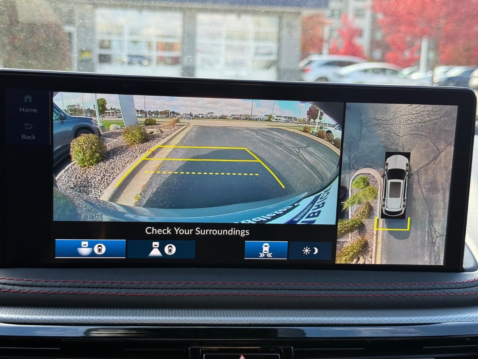 Acura MDX Vehicle Image 13