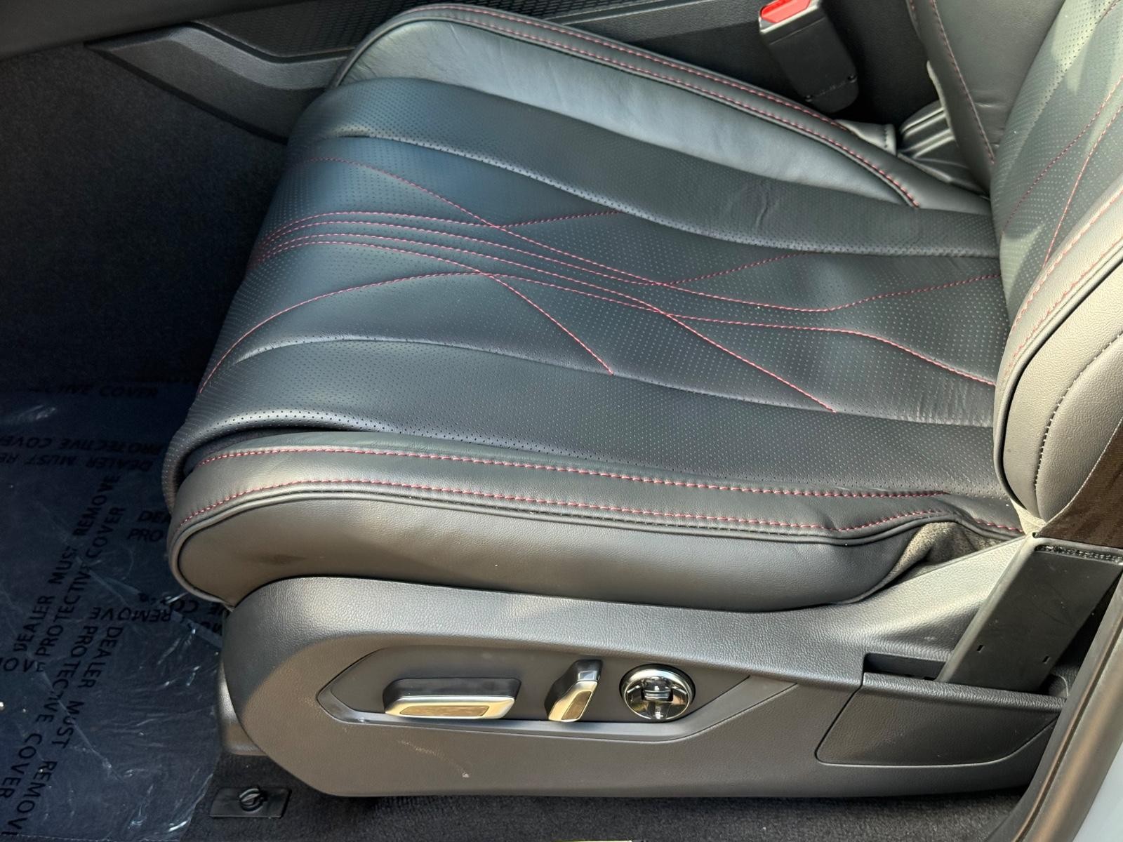 Acura MDX Vehicle Image 16