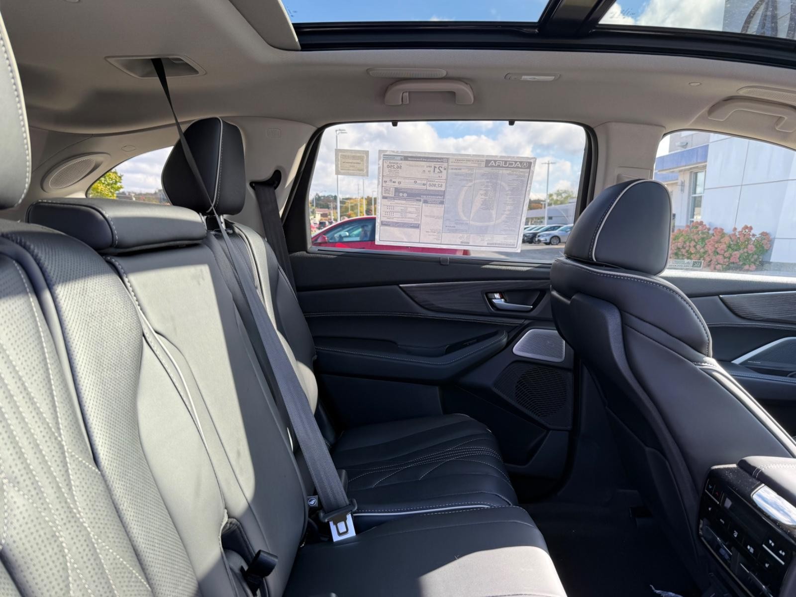 Acura MDX Vehicle Image 05