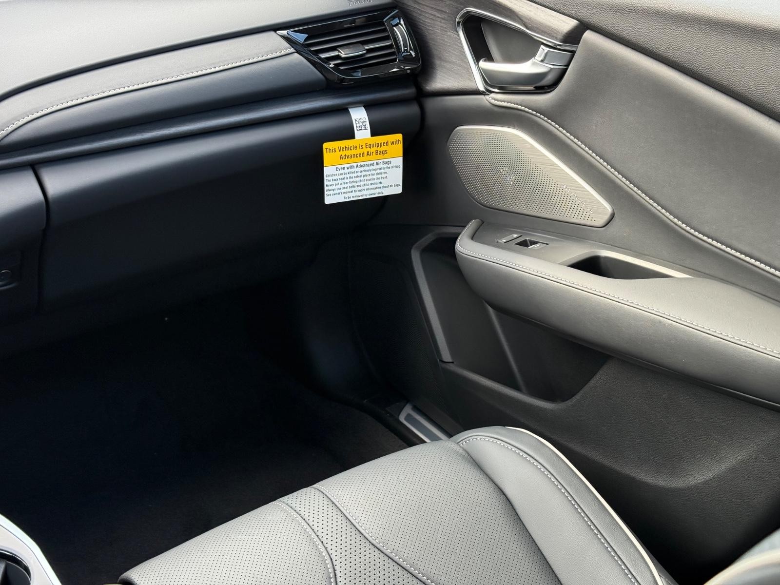 Acura RDX Vehicle Image 09