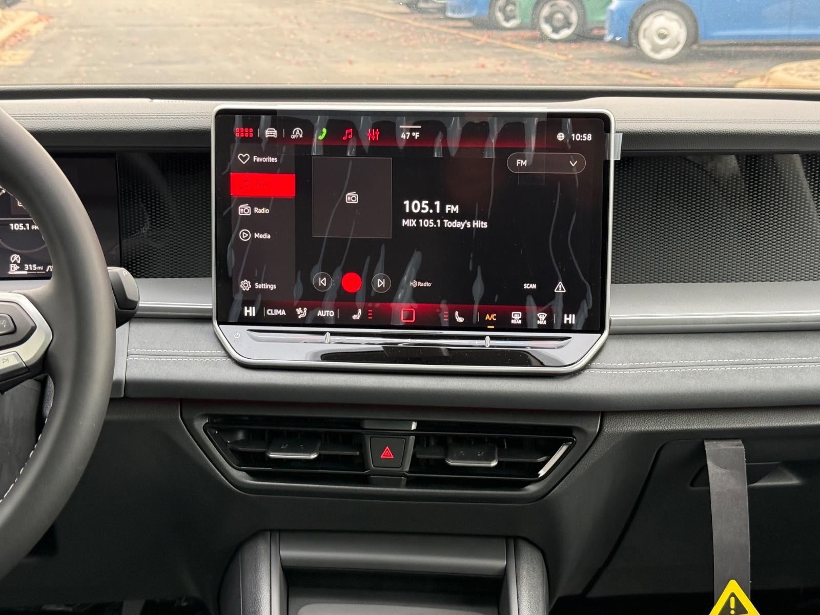 Volkswagen Tiguan Vehicle Image 07