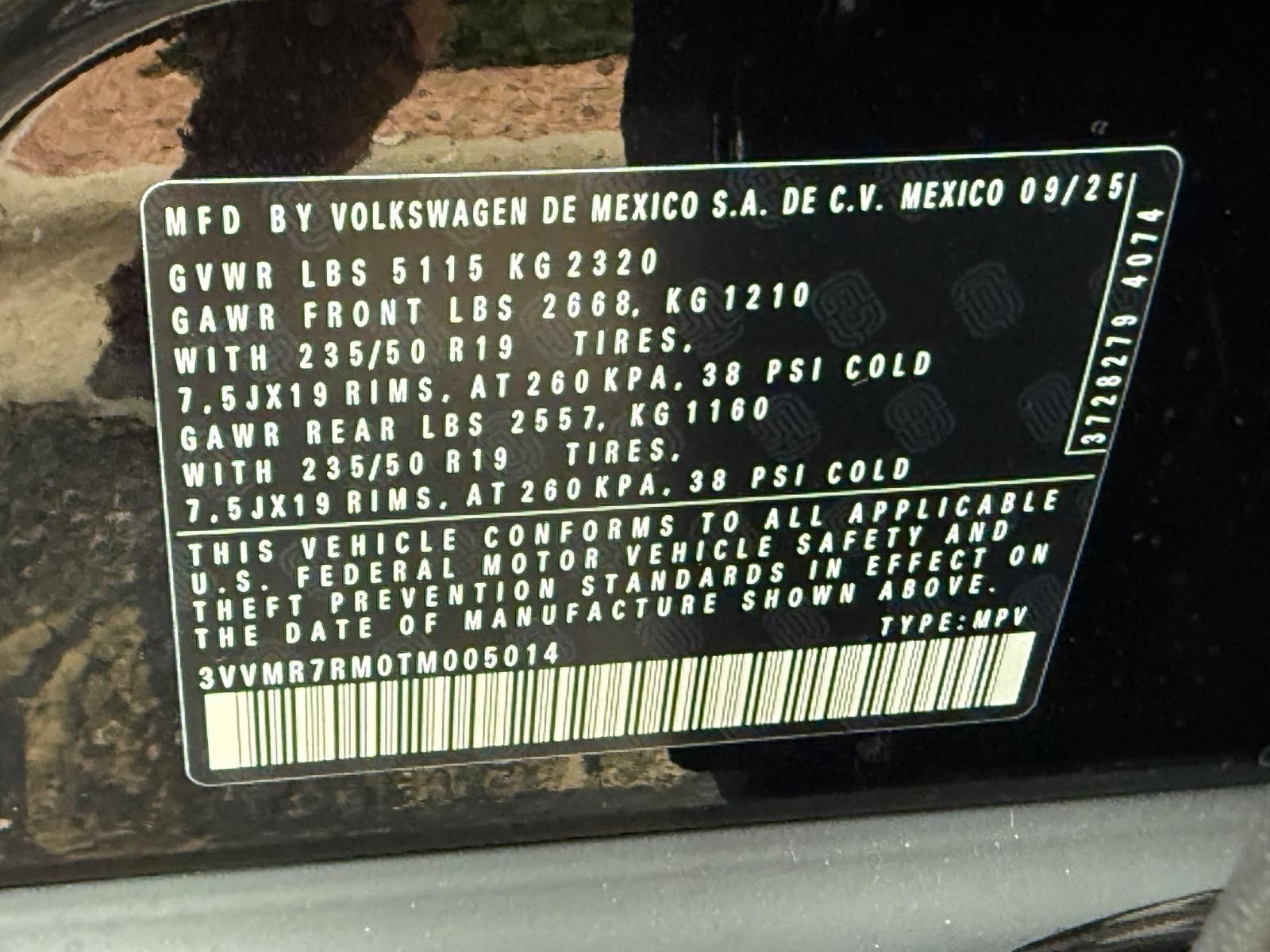 Volkswagen Tiguan Vehicle Image 17