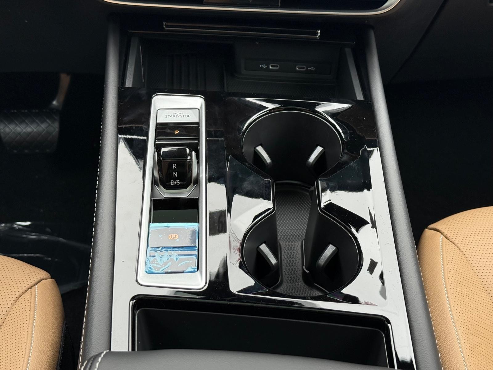 Volkswagen Atlas Cross Sport Vehicle Image 08