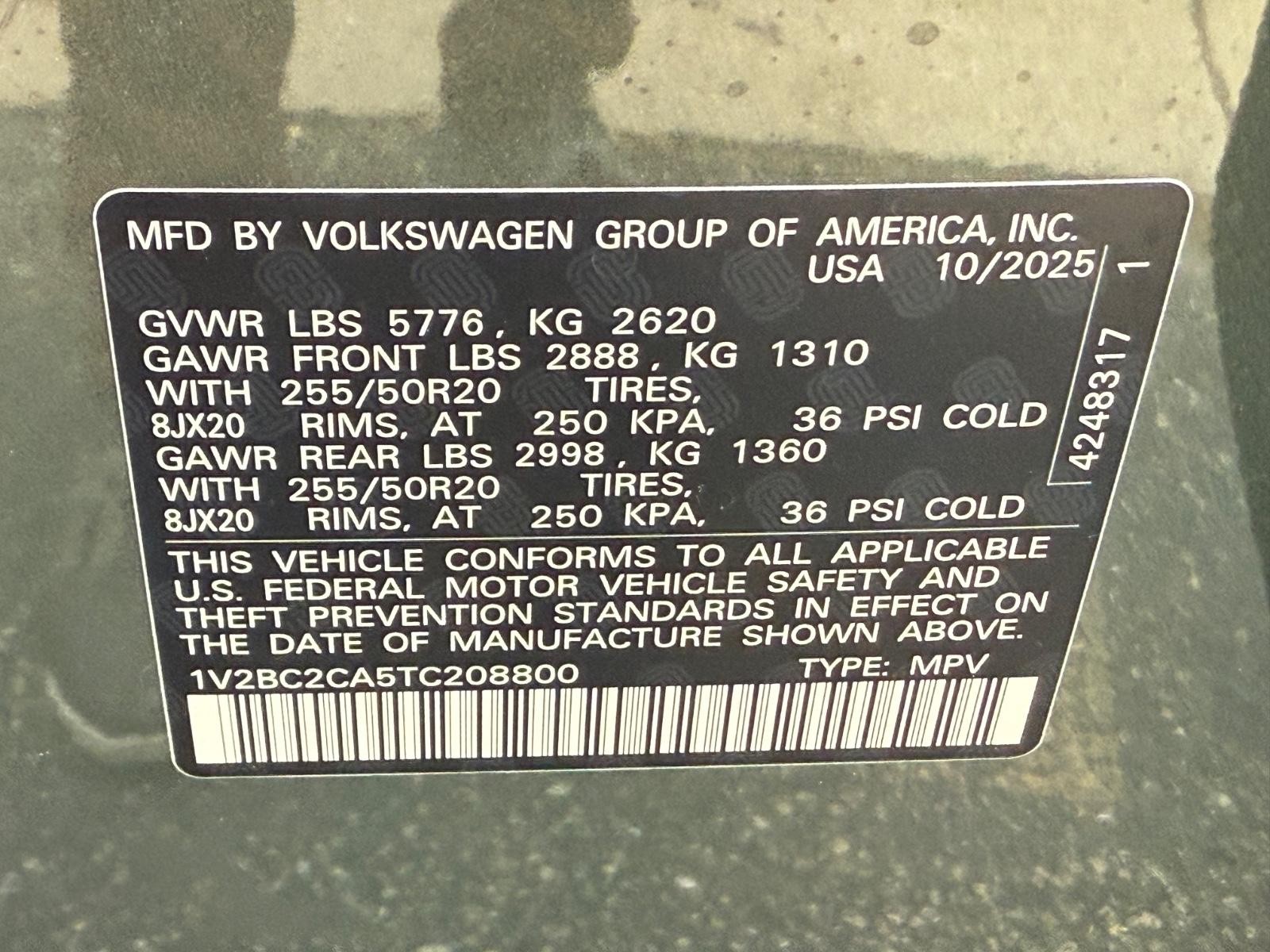 Volkswagen Atlas Cross Sport Vehicle Image 17