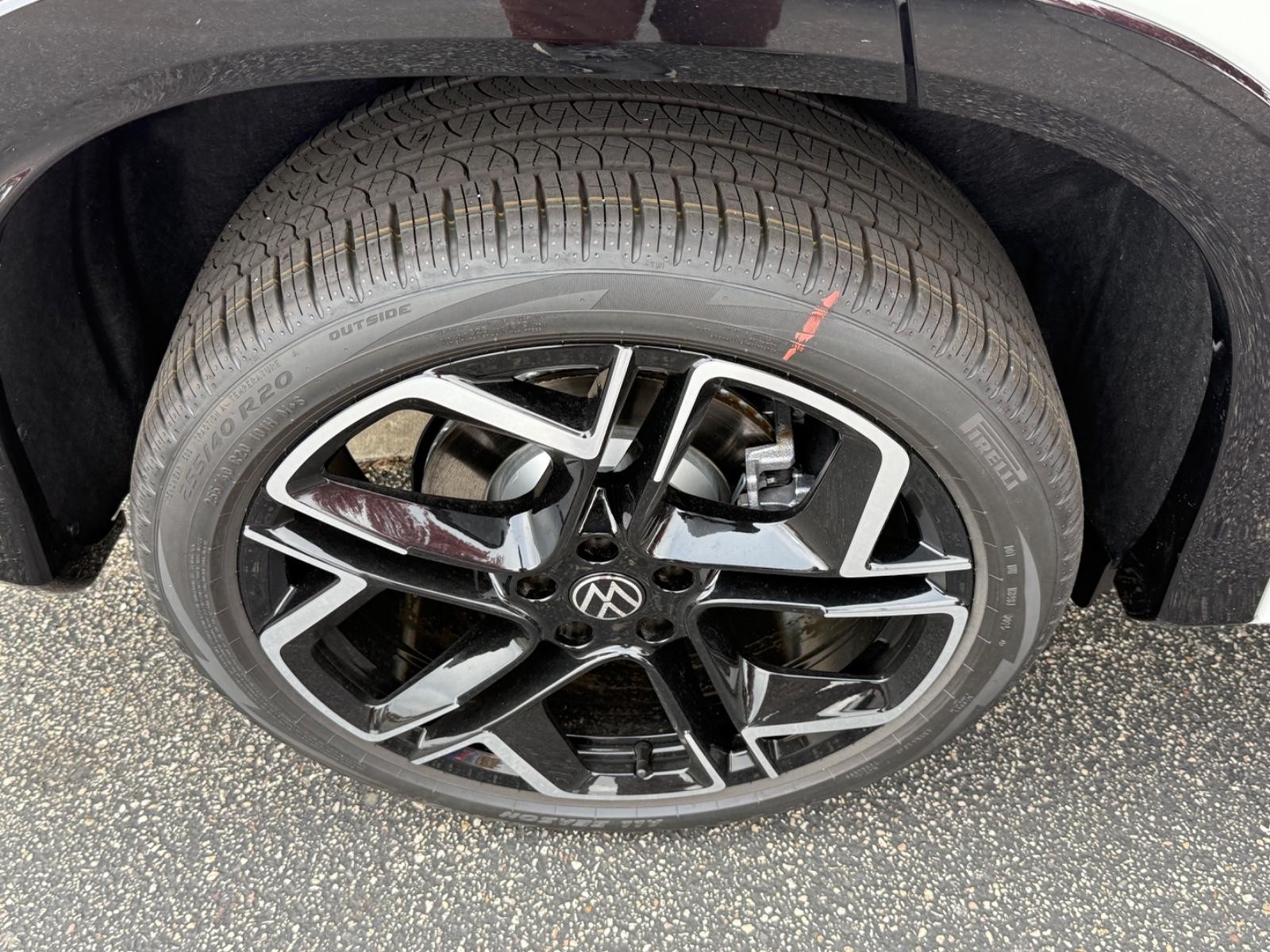 Volkswagen Tiguan Vehicle Image 04