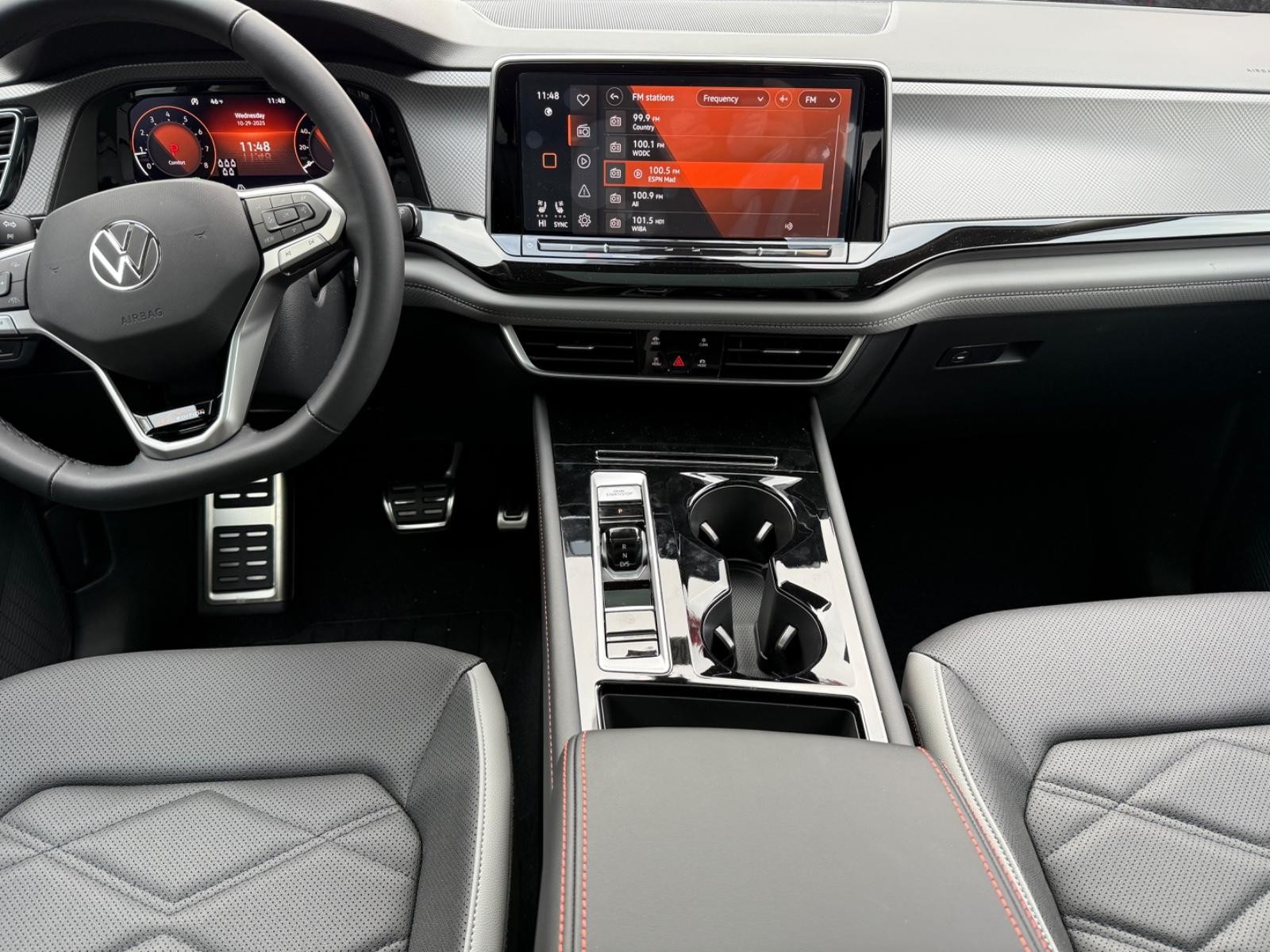 Volkswagen Atlas Vehicle Image 06