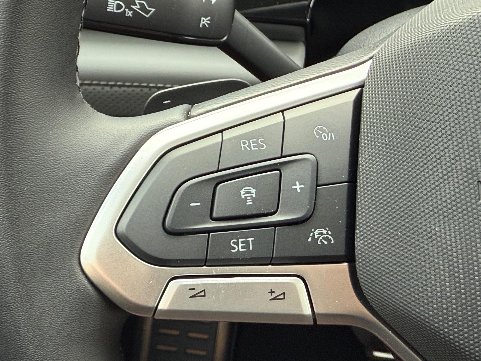 Volkswagen Atlas Vehicle Image 11