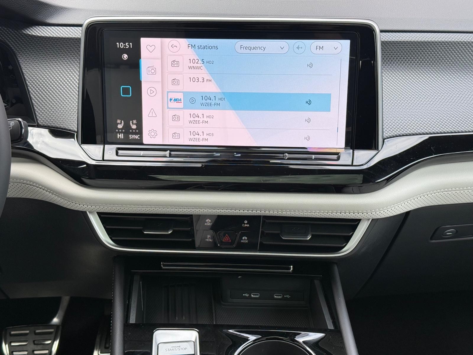 Volkswagen Atlas Cross Sport Vehicle Image 07