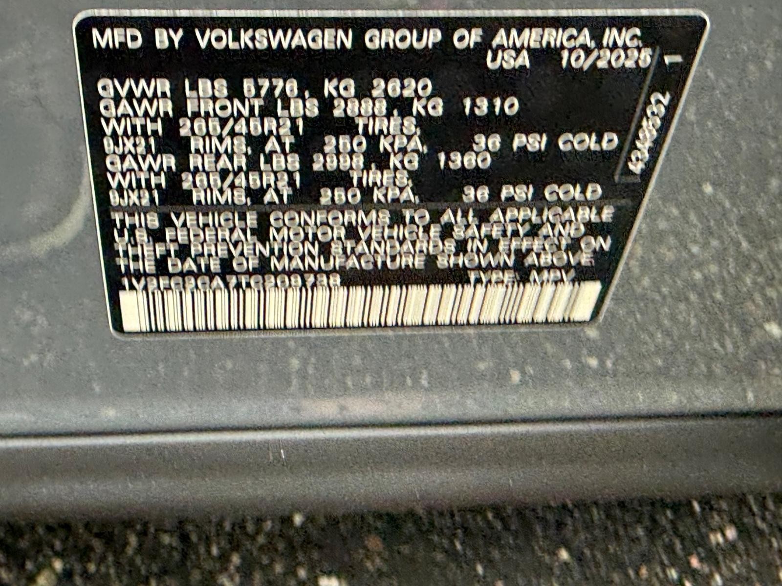 Volkswagen Atlas Cross Sport Vehicle Image 17