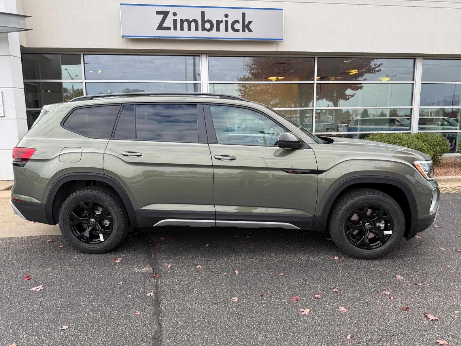 Volkswagen Atlas Vehicle Image 02