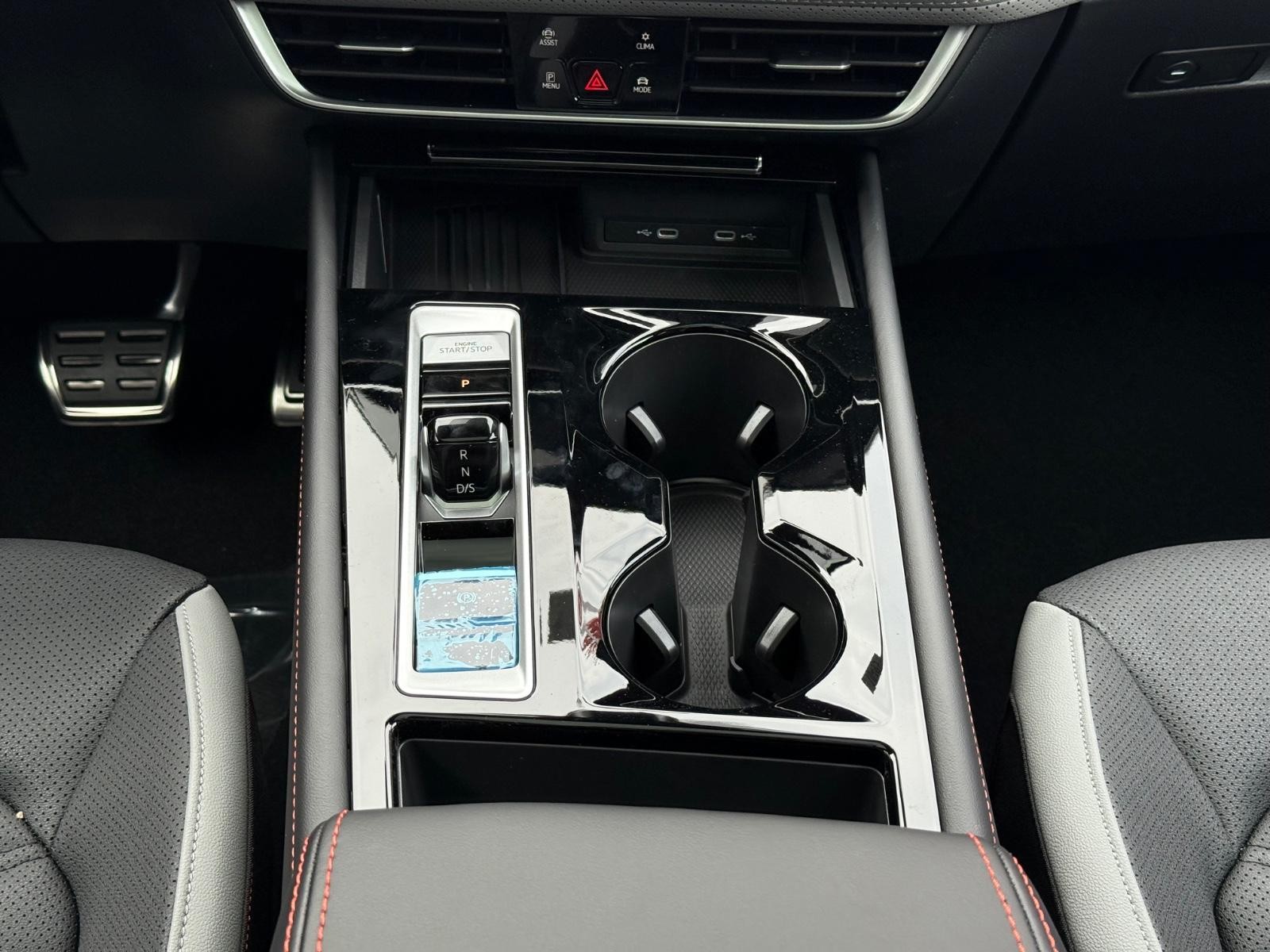 Volkswagen Atlas Vehicle Image 09