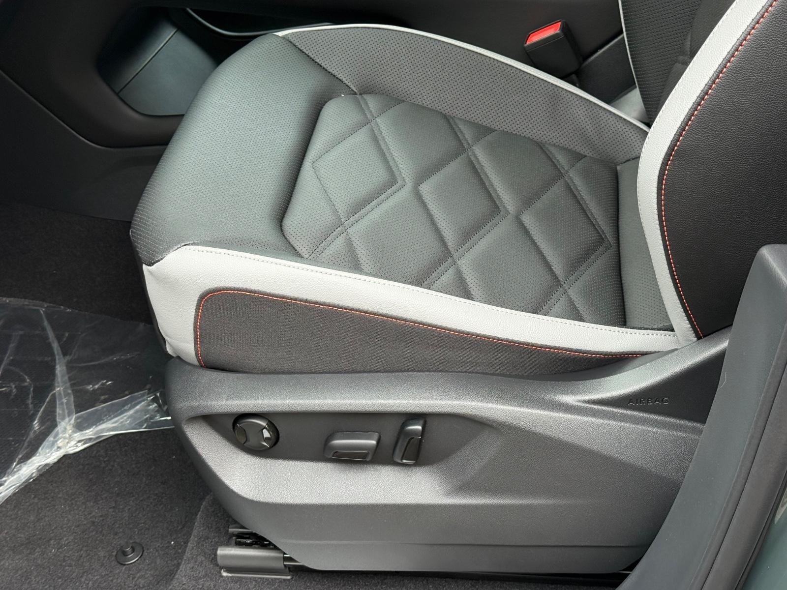 Volkswagen Atlas Vehicle Image 17