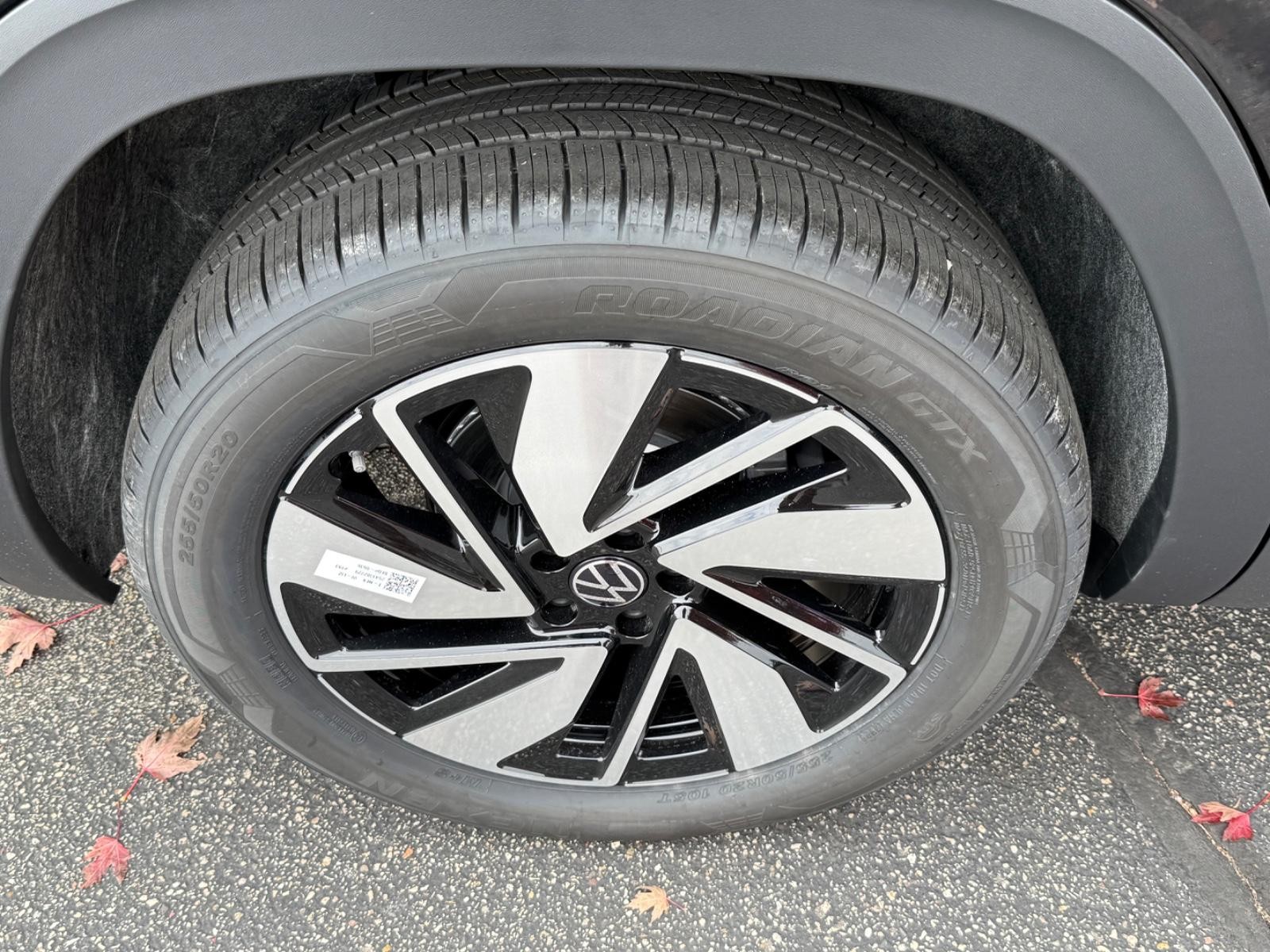 Volkswagen Atlas Vehicle Image 04