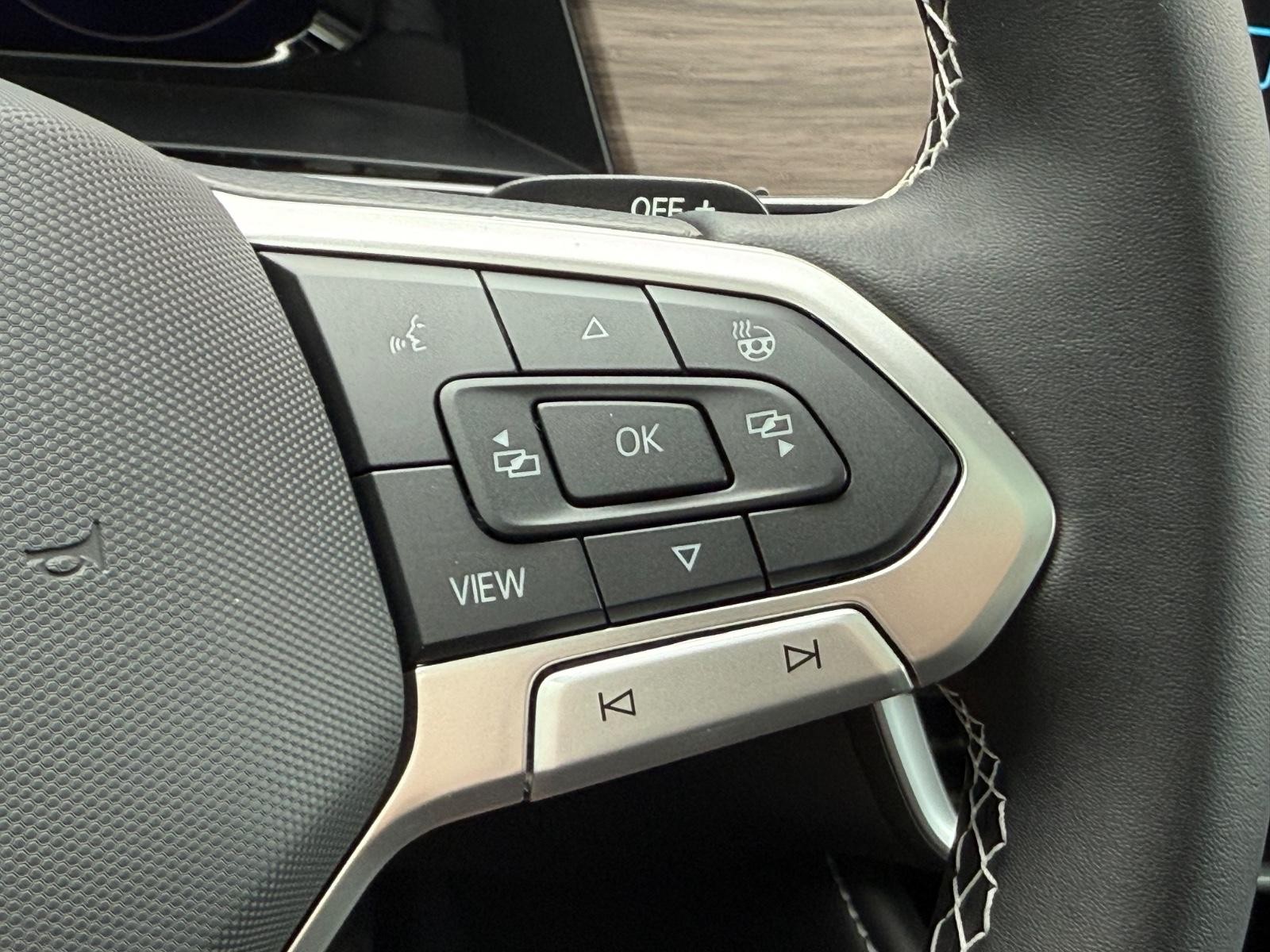 Volkswagen Atlas Vehicle Image 14