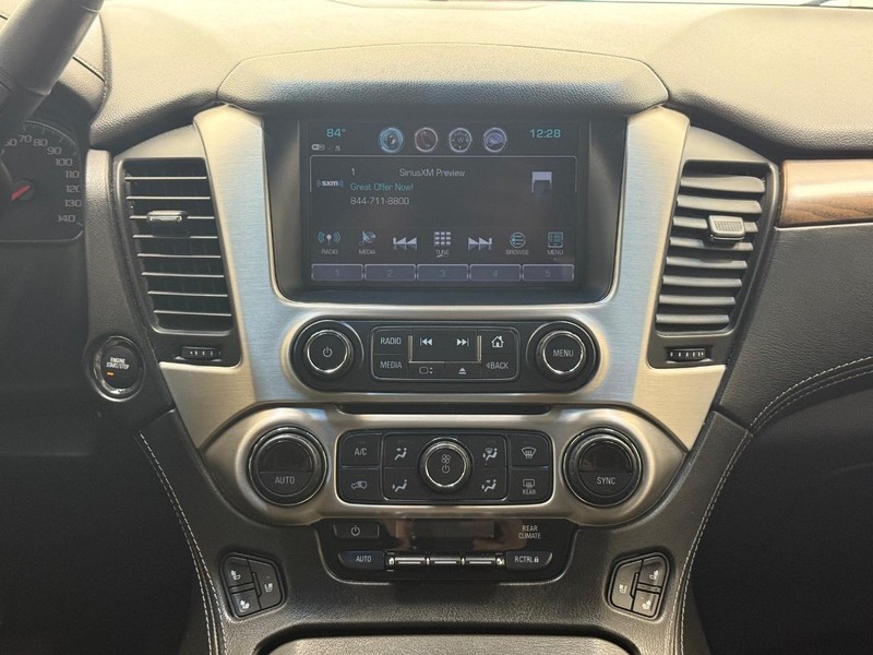 GMC Yukon Vehicle Image 12