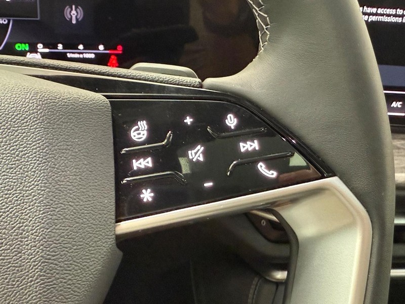 Audi Q5 Vehicle Image 10