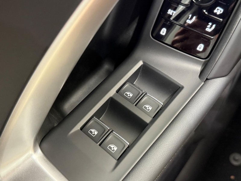 Audi Q5 Vehicle Image 13