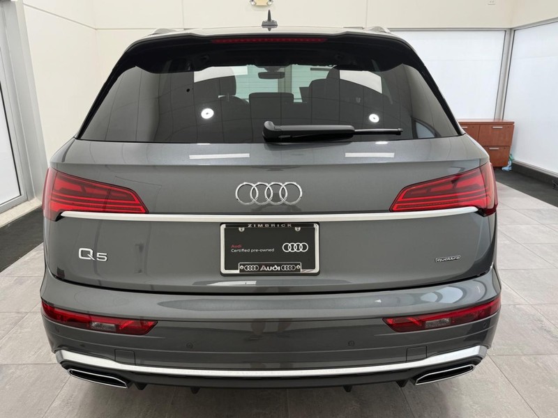 Audi Q5 Vehicle Image 3