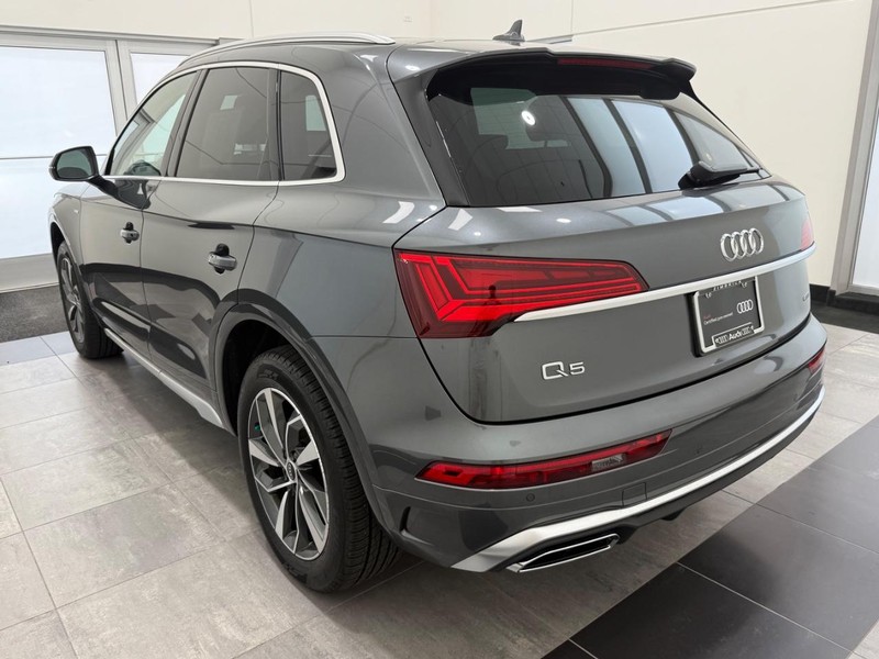 Audi Q5 Vehicle Image 4