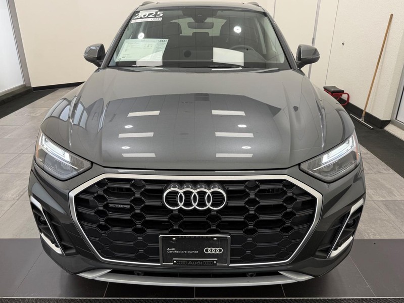 Audi Q5 Vehicle Image 7