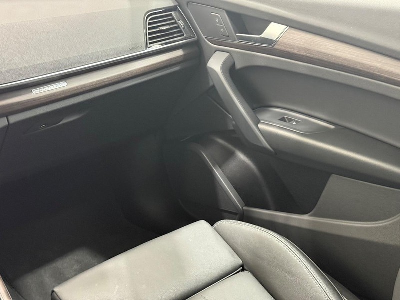 Audi Q5 Vehicle Image 13