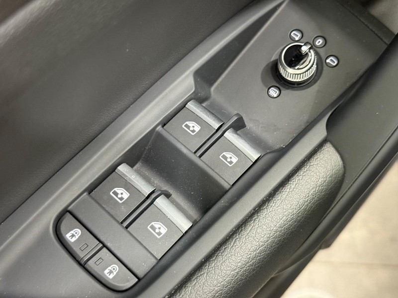 Audi Q5 Vehicle Image 19
