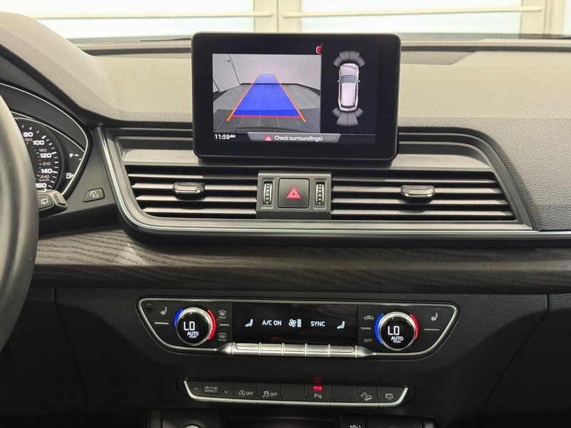 Audi Q5 Vehicle Image 10
