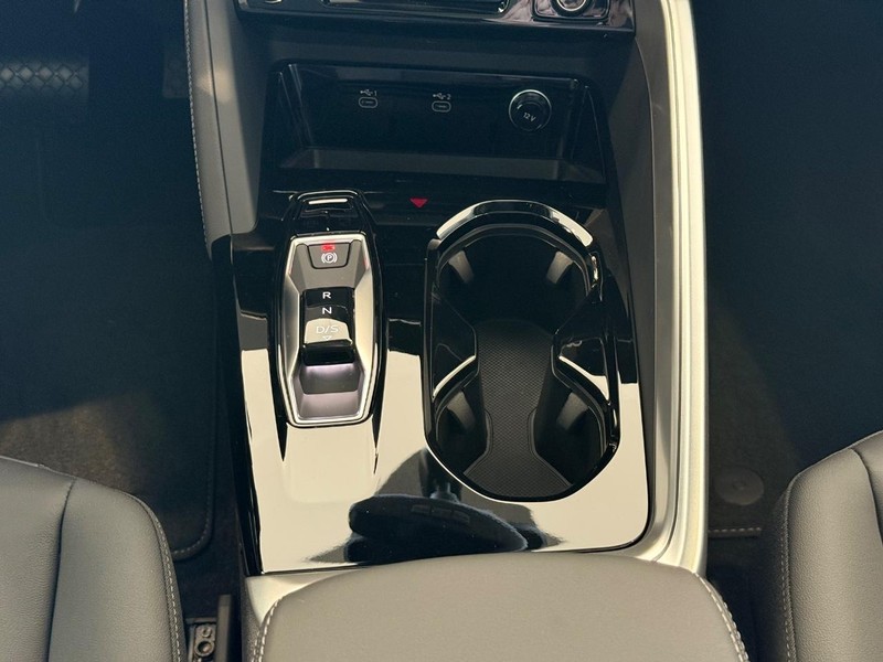 Audi Q5 Vehicle Image 7