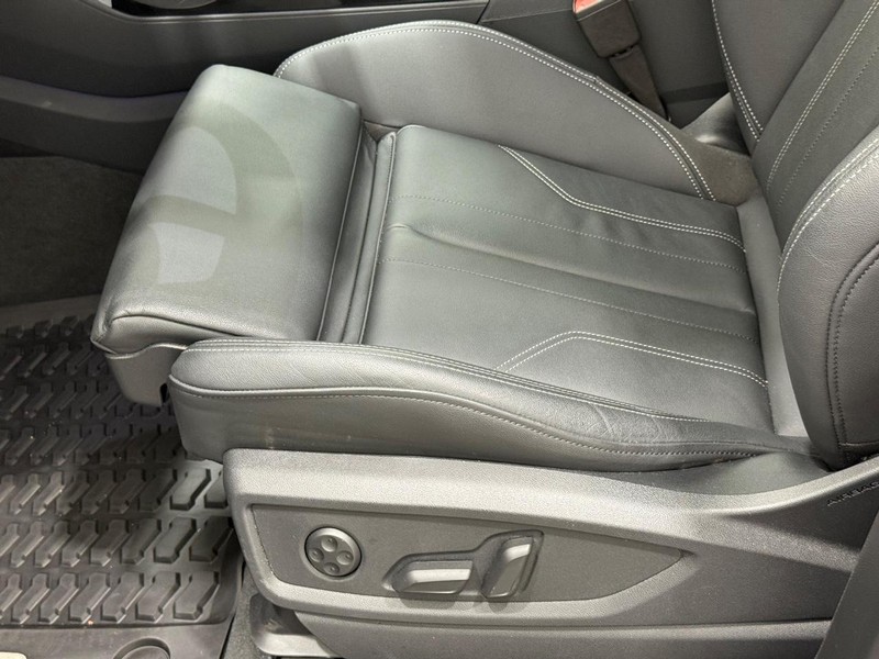 Audi Q5 Vehicle Image 21
