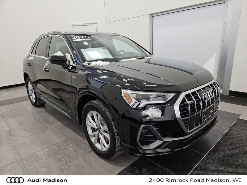 2025 Audi Q3 S Line Premium's photo