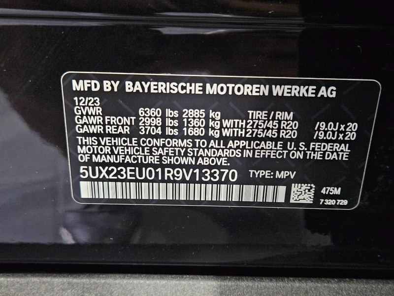 BMW X5 Vehicle Full-screen Gallery Image 23