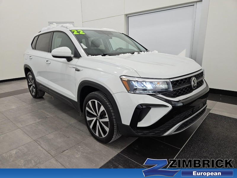 2022 Volkswagen Taos SE's photo