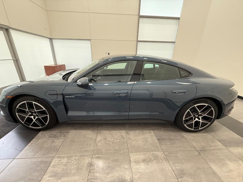 Porsche Taycan Vehicle Full-screen Gallery Image 2