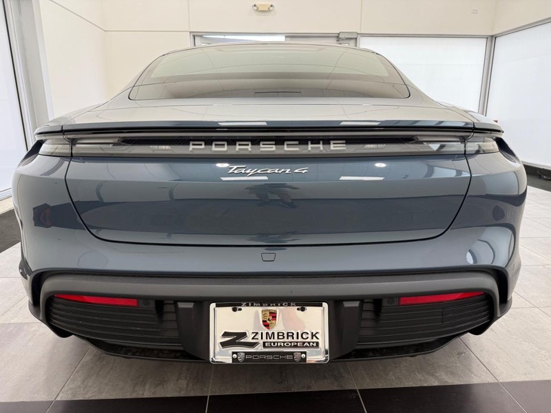 Porsche Taycan Vehicle Full-screen Gallery Image 6