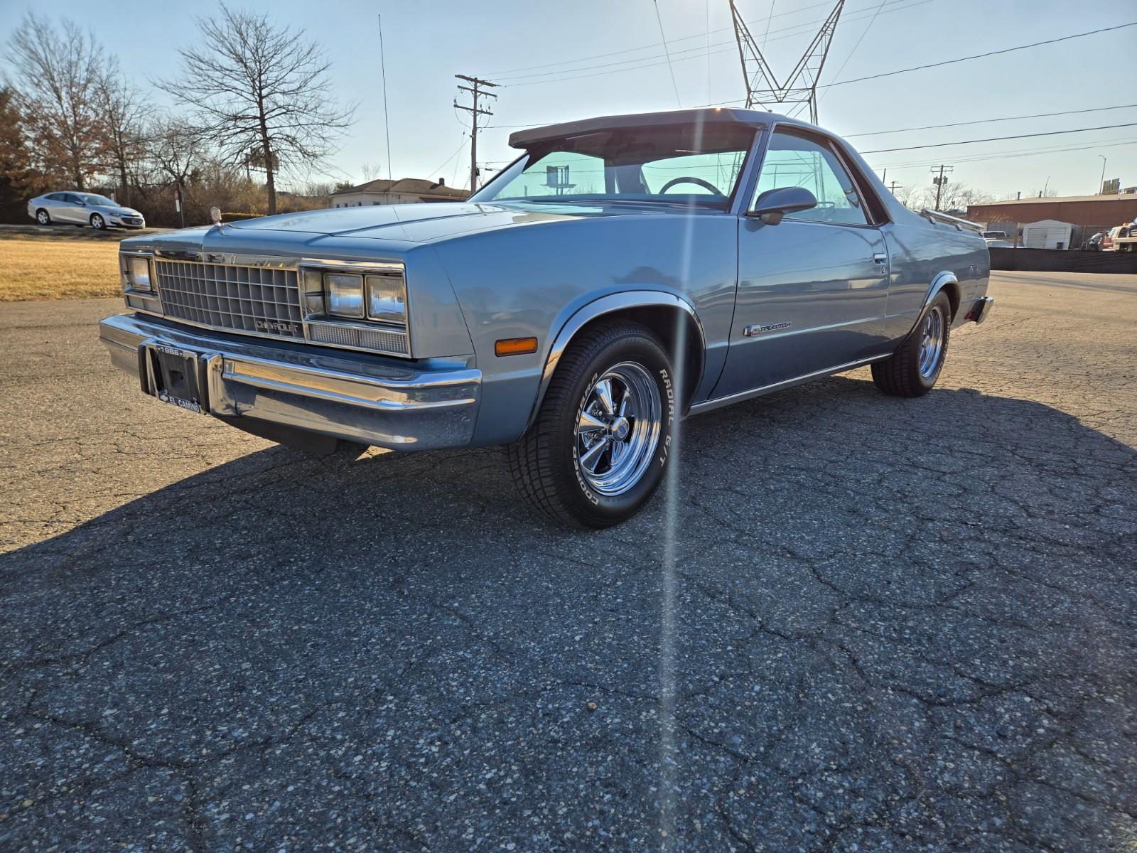 Vehicle Image 03