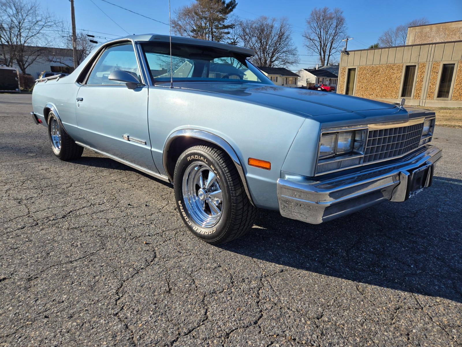 Vehicle Image 04