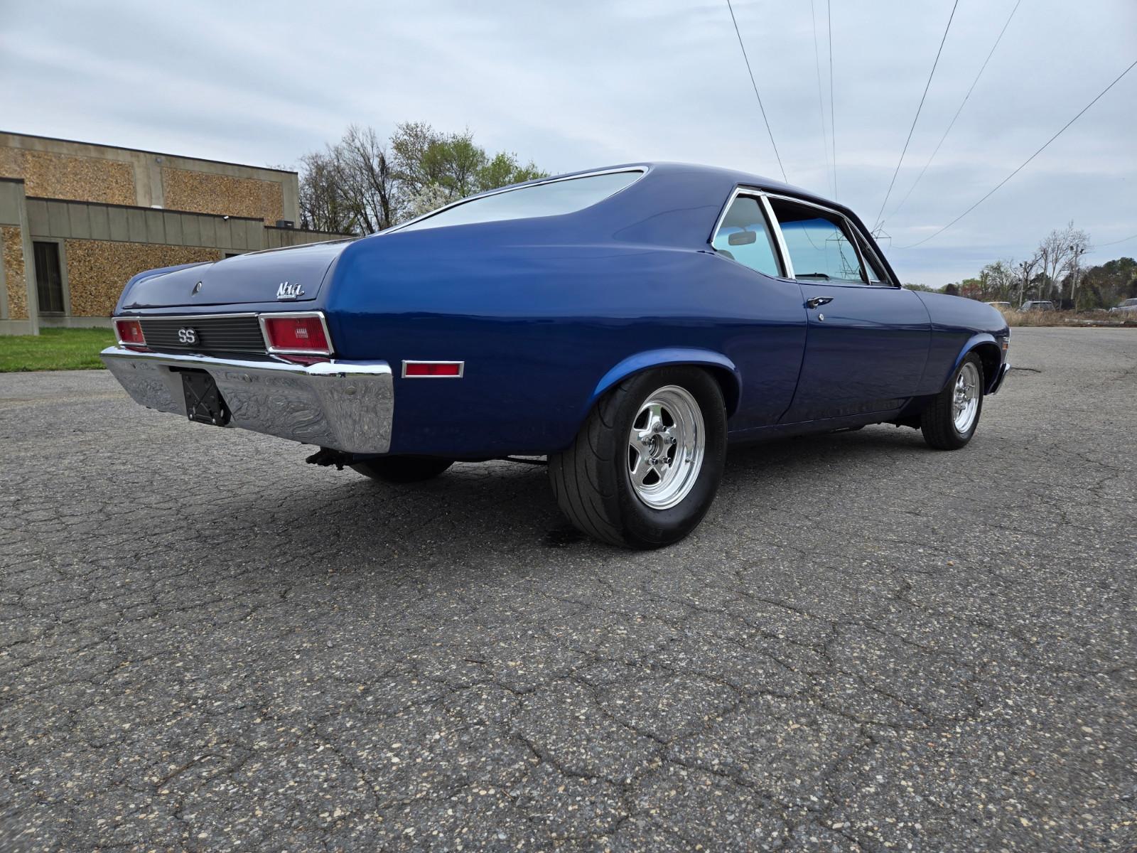 Vehicle Image 05