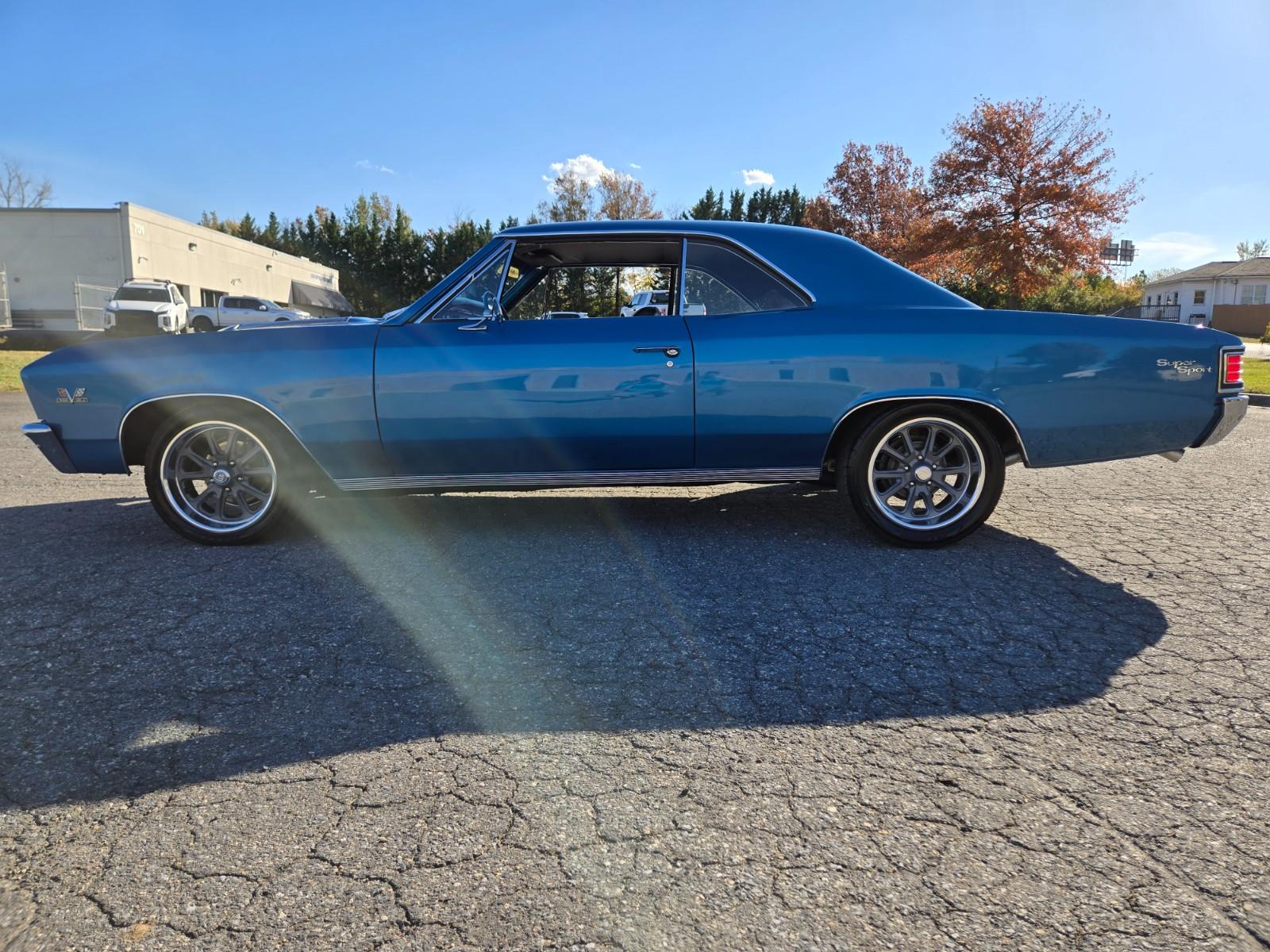 Vehicle Image 02